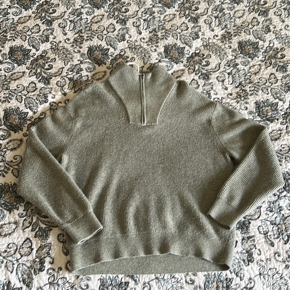 Abercrombie & Fitch Sweater